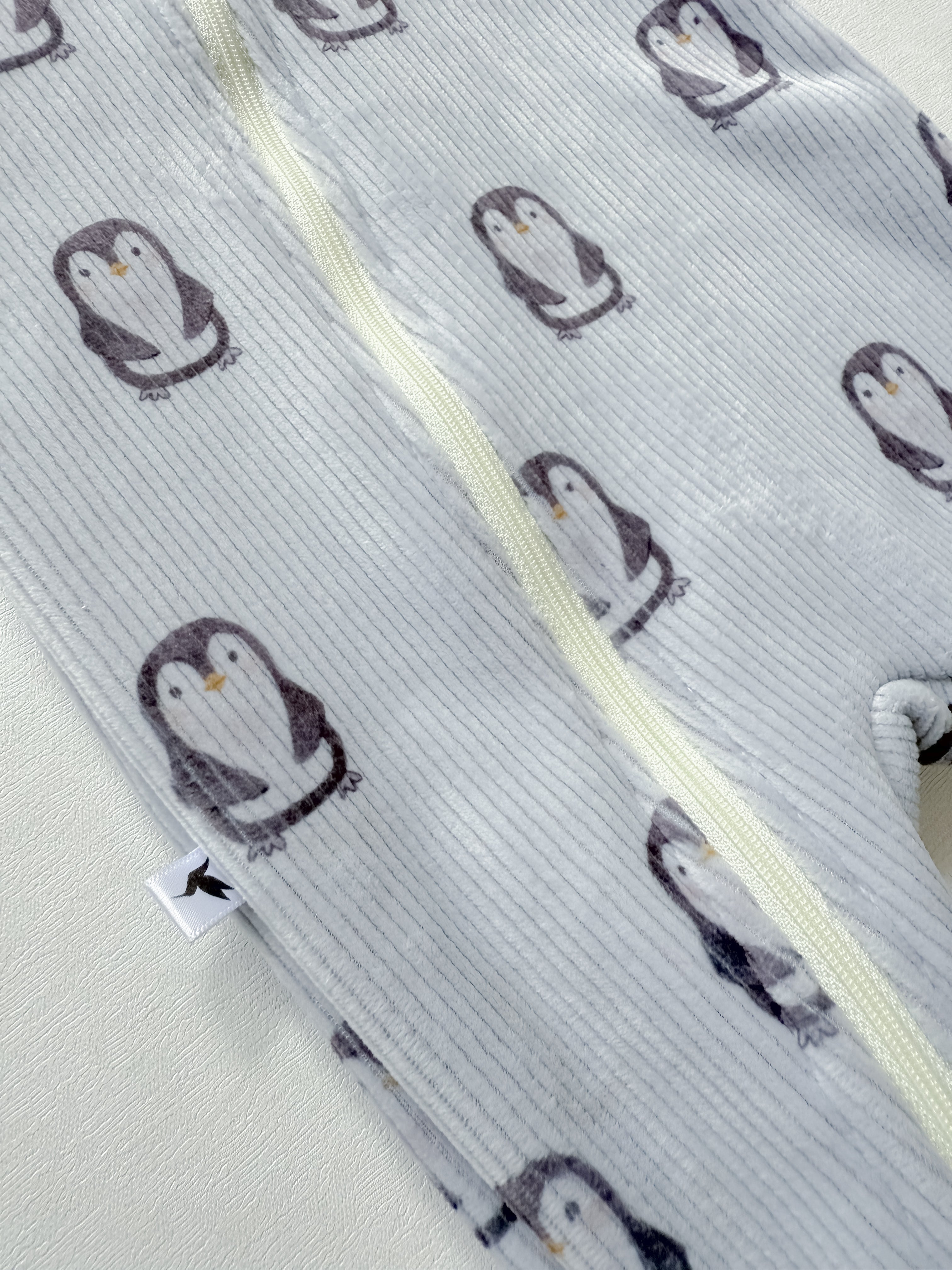 Pijama Premium para Bebé - Pingüinitos Gris