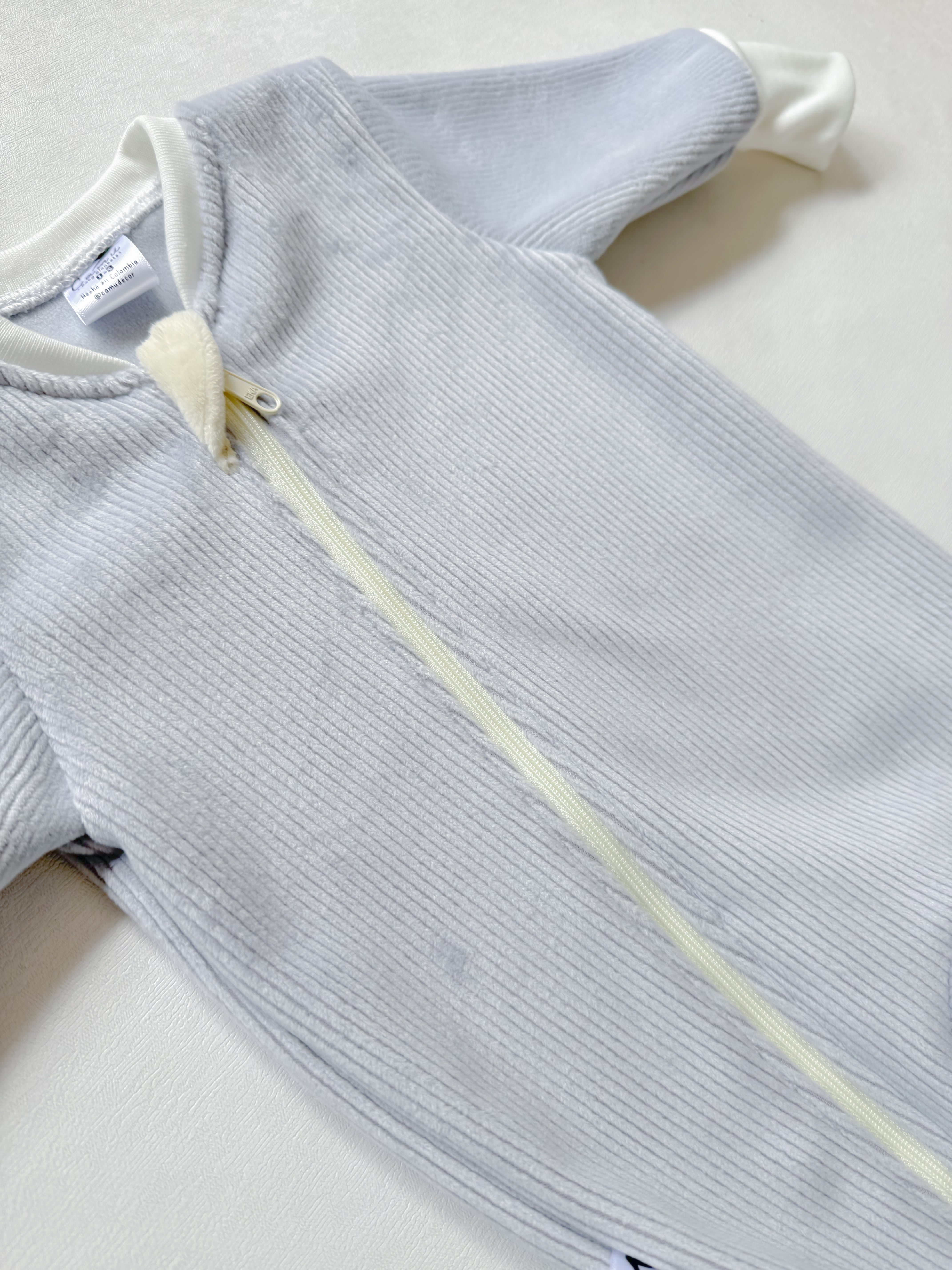 Pijama Premium para Bebé - Gris