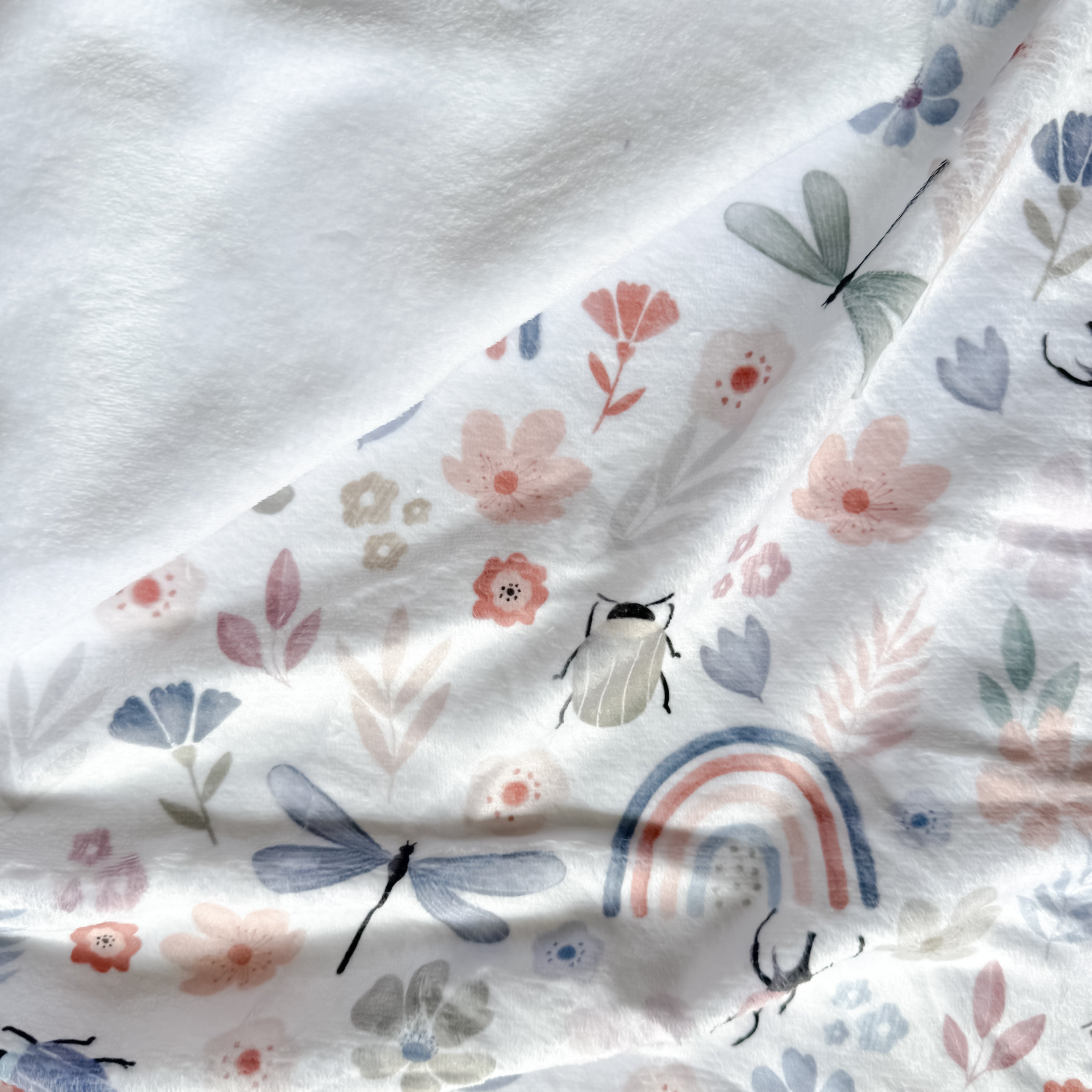 Cobijita Premium para bebé - Bichos (90x75cm)