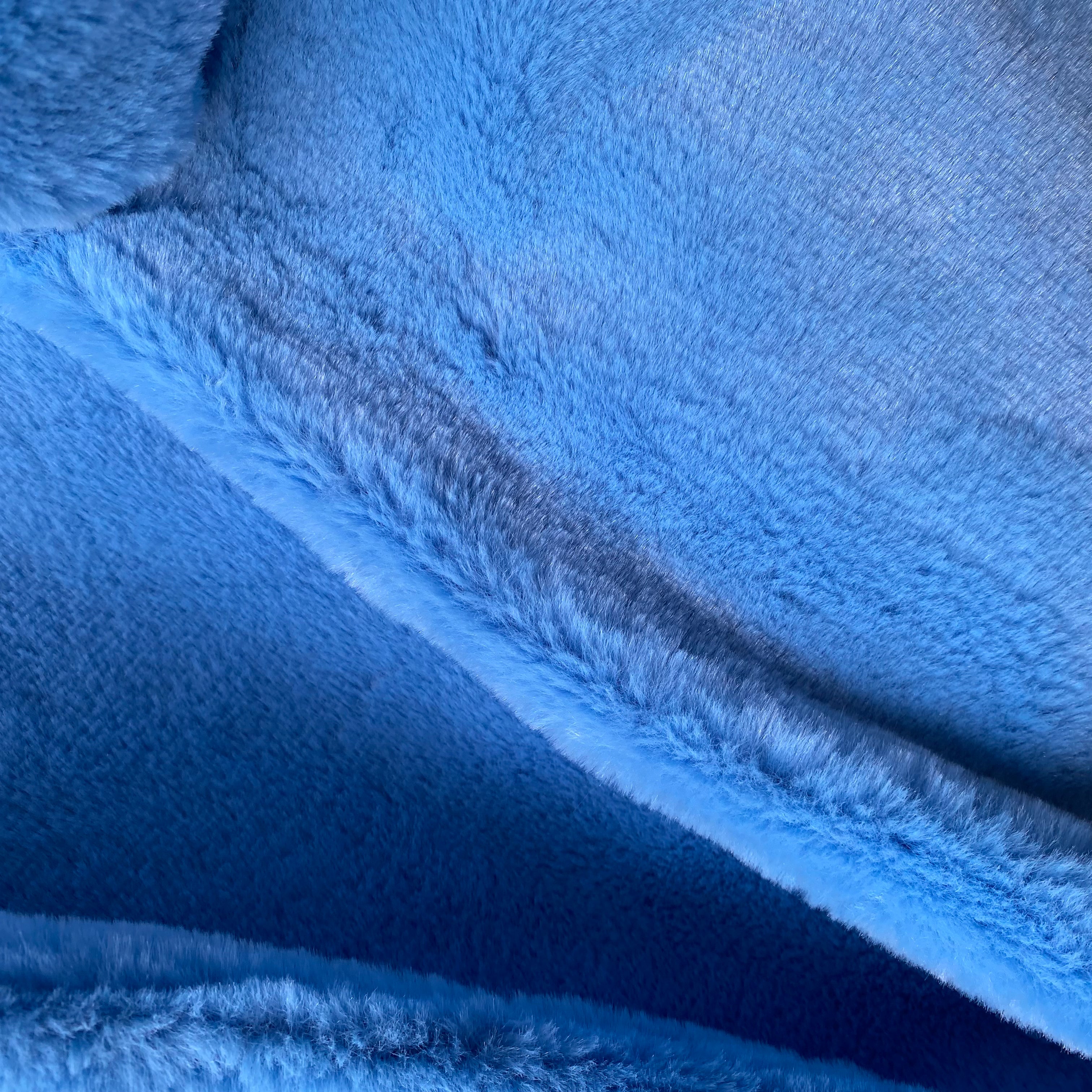 Cobijita para bebé  - peludita azul (90x80cm)